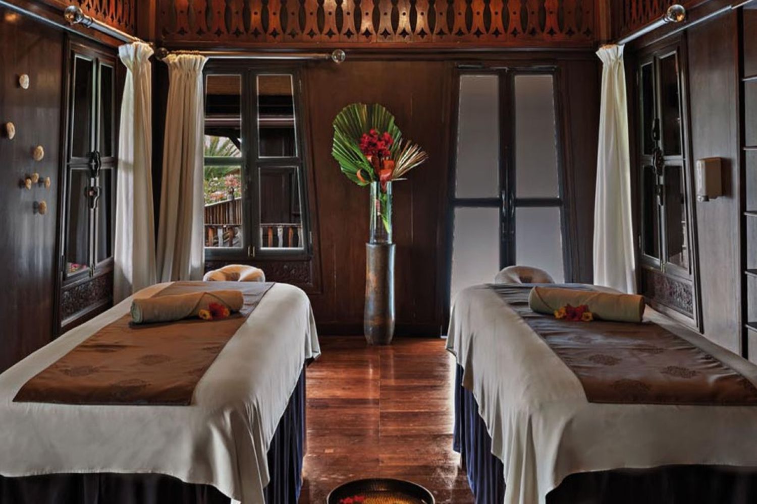 Zemi Thai spa interior with two beds